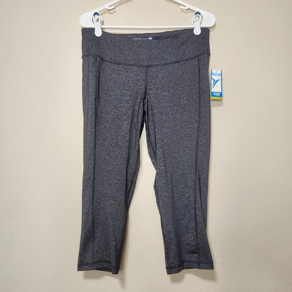 Old Navy Active Women's Size Large Fitted Compression Capri Leggings NWT